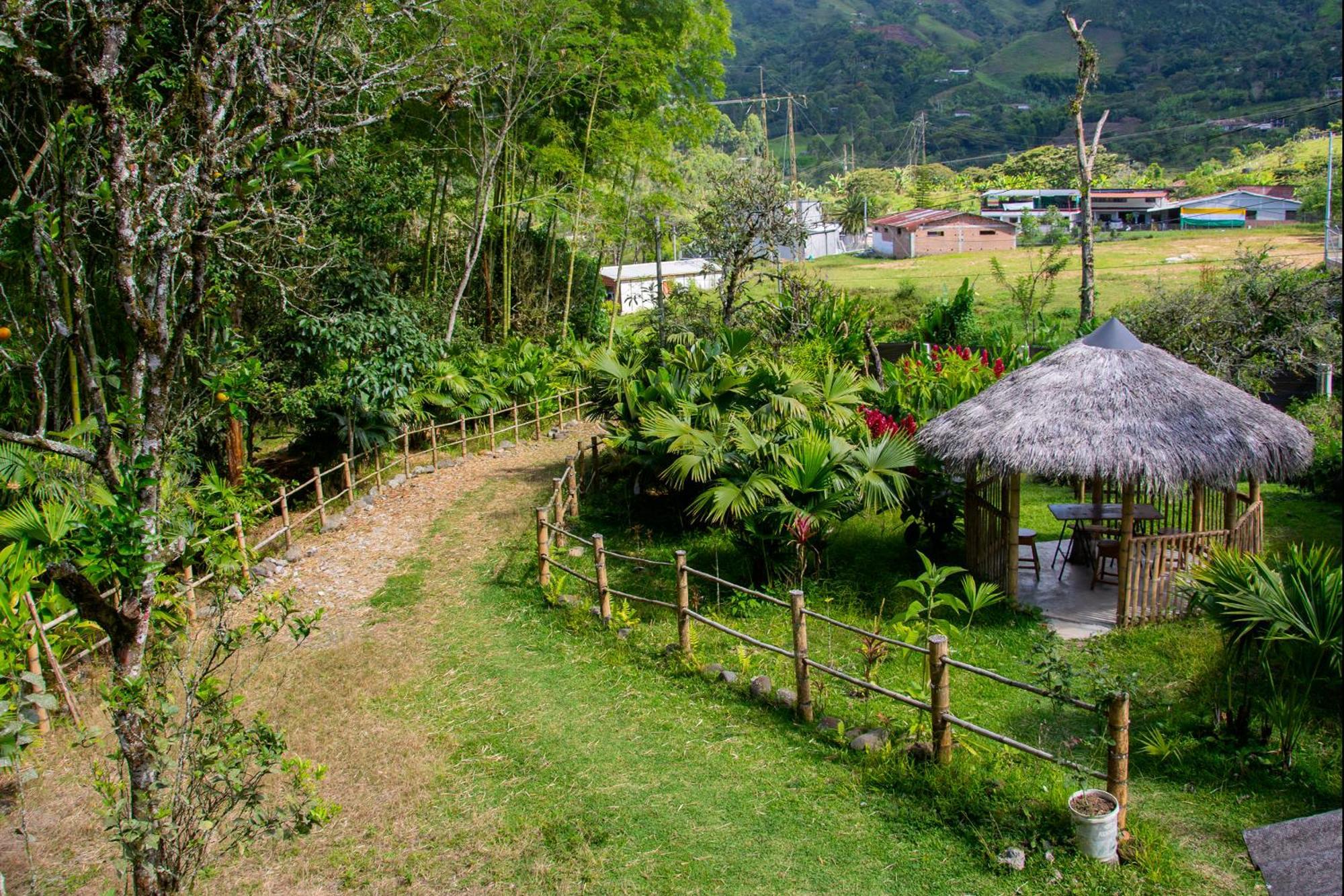Secretos del Eden Ruiosucio Exterior foto